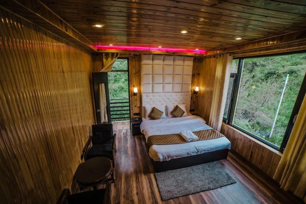 Hotel Black Magic Manāli Exteriér fotografie