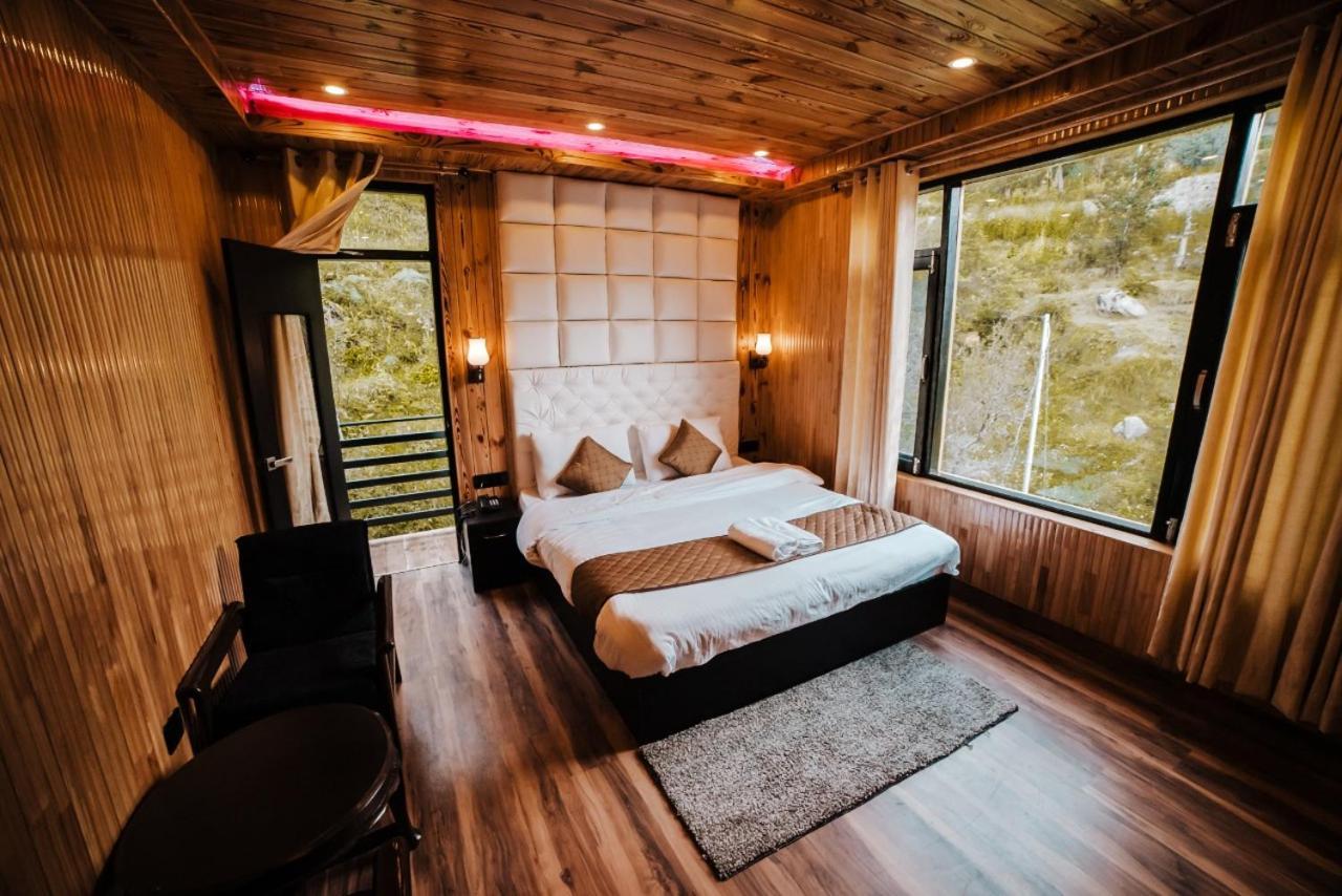 Hotel Black Magic Manāli Exteriér fotografie